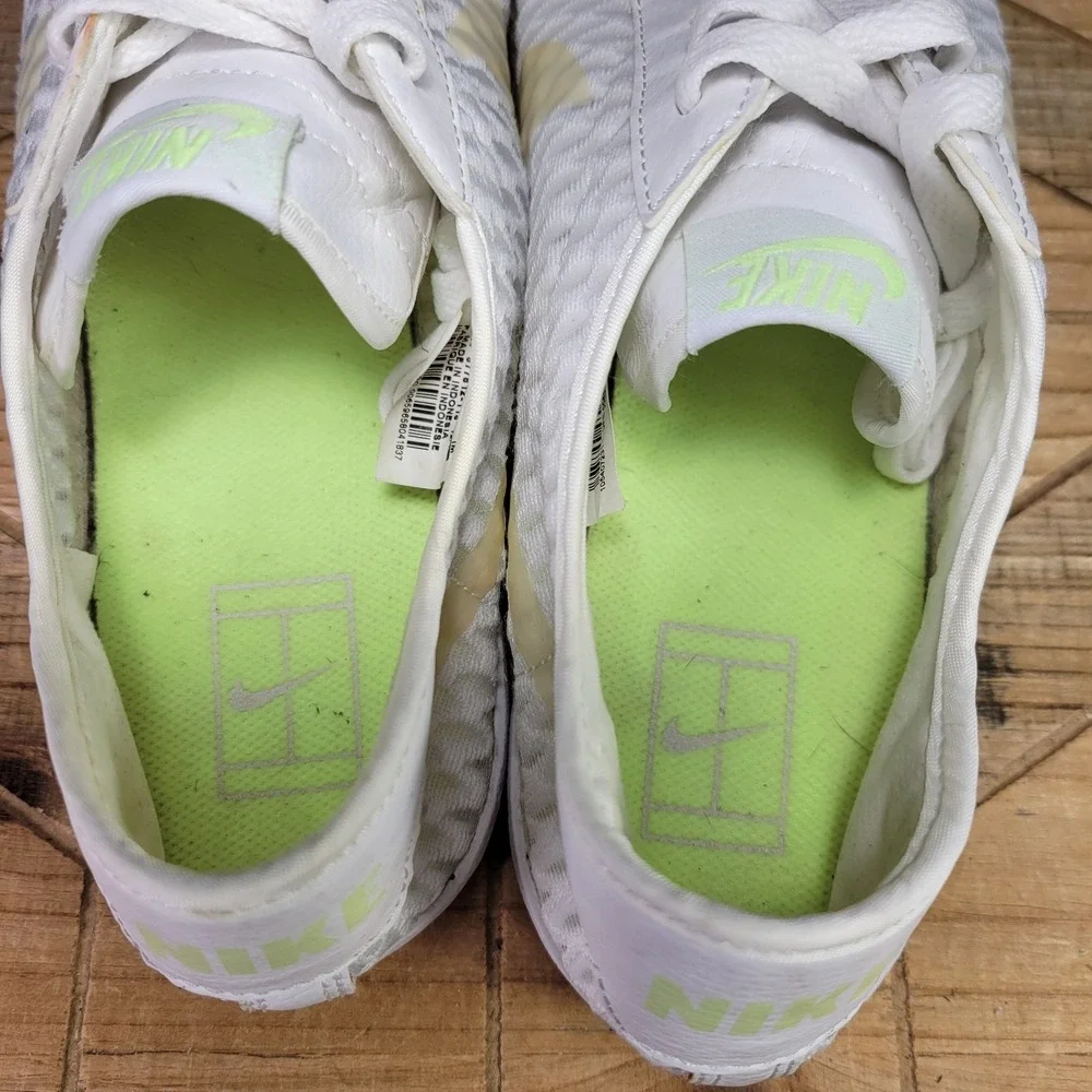 VTG Nike Tennis Classic AC 11.5 Mens Mesh Woven White‎ Gold 377812-113 Shoes